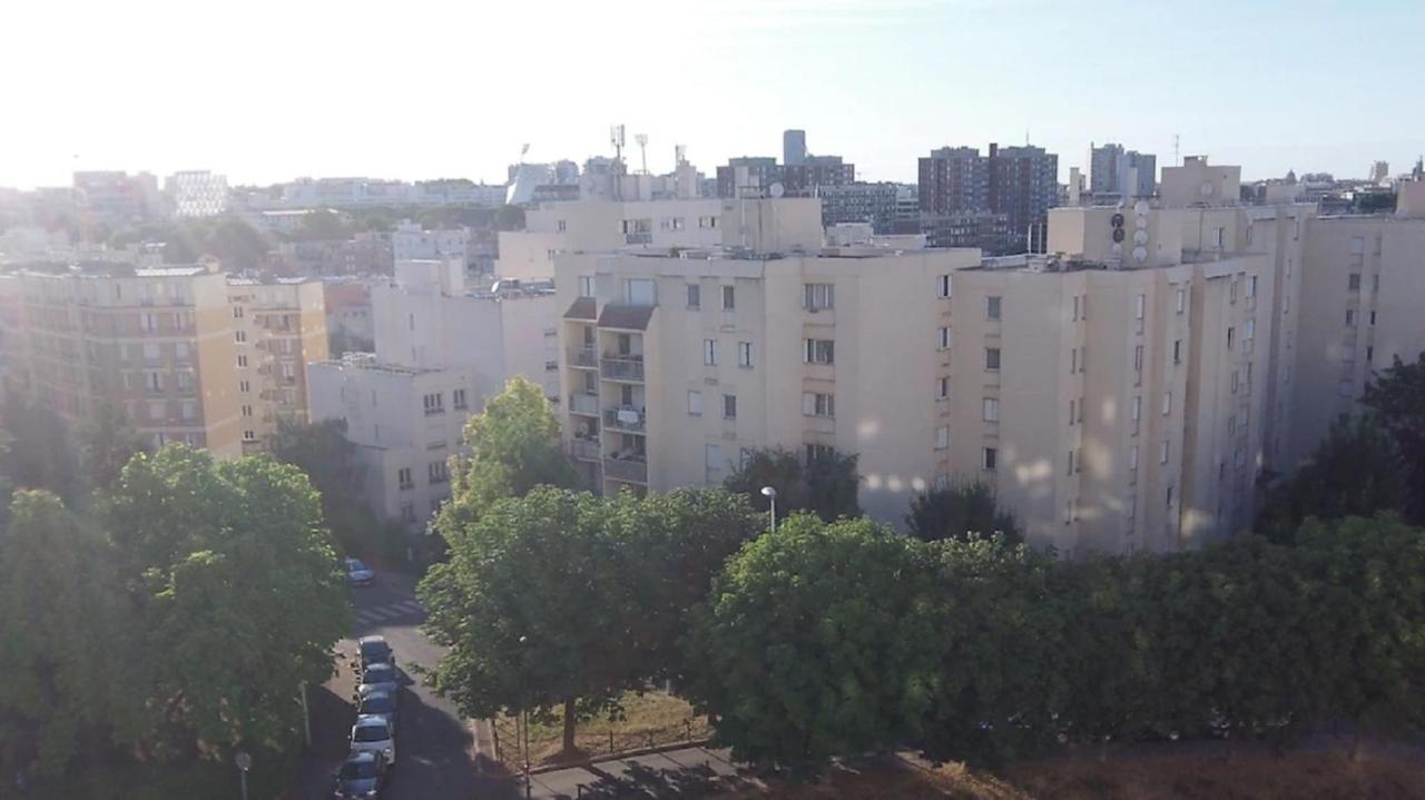 Paris Porte D'Italie - Chambre A Louer Avec Parking Et Vue Sur Paris Le Kremlin-Bicêtre Eksteriør billede